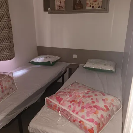 Kemping Mobilhome A La Deco Zen Sur